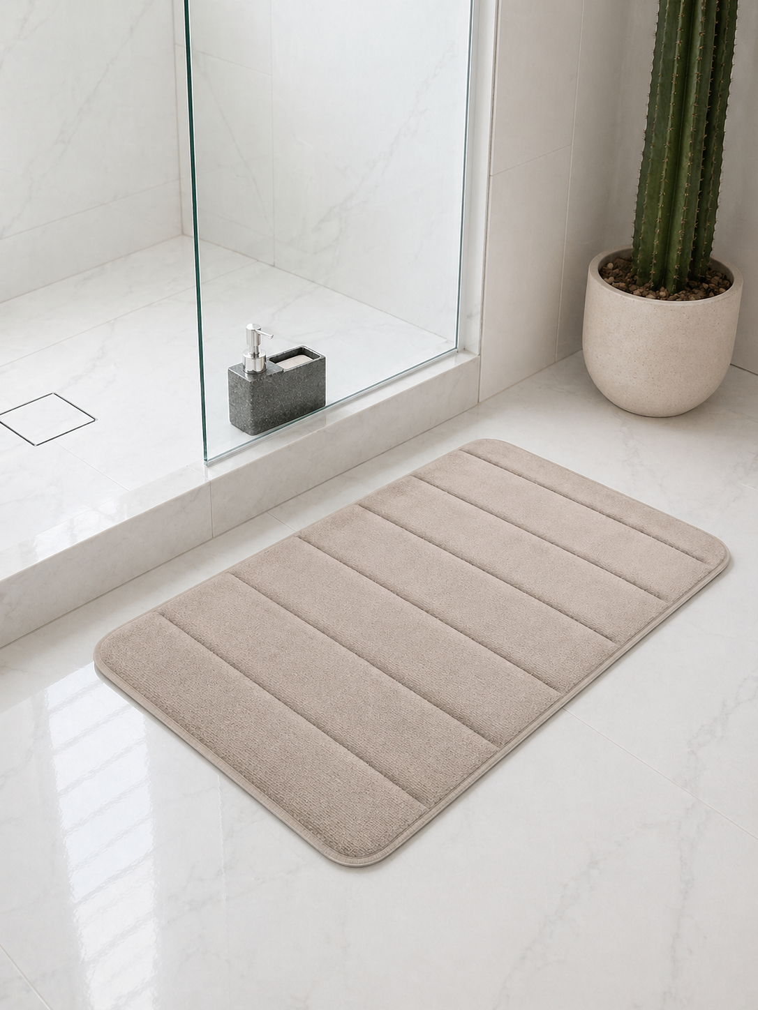 Daxen Bath Mat