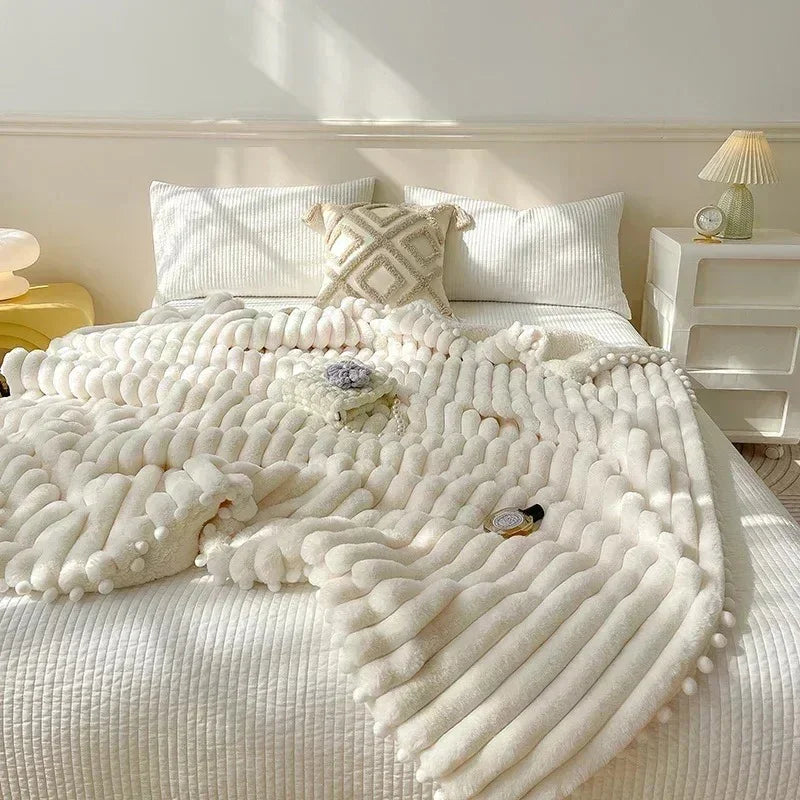Eila | Faux Lamb's Wool Throw Blanket with Luxurious Softness | Cozy Warmth for Autumn & Winter 6