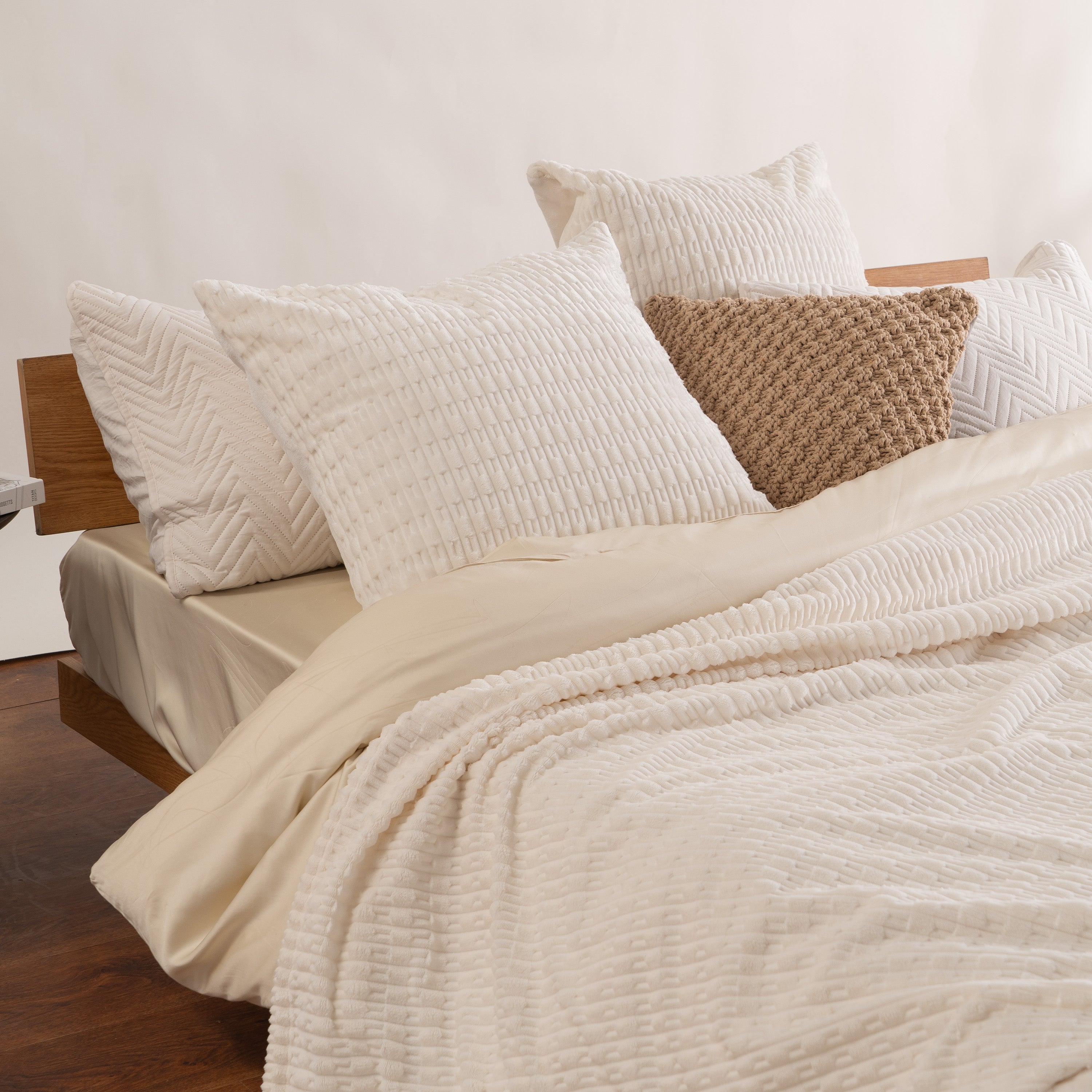 Elegant Faux Fur Pillow Covers Set with Hidden Zipper | Soft and Durable for Luxurious Home Decor 5