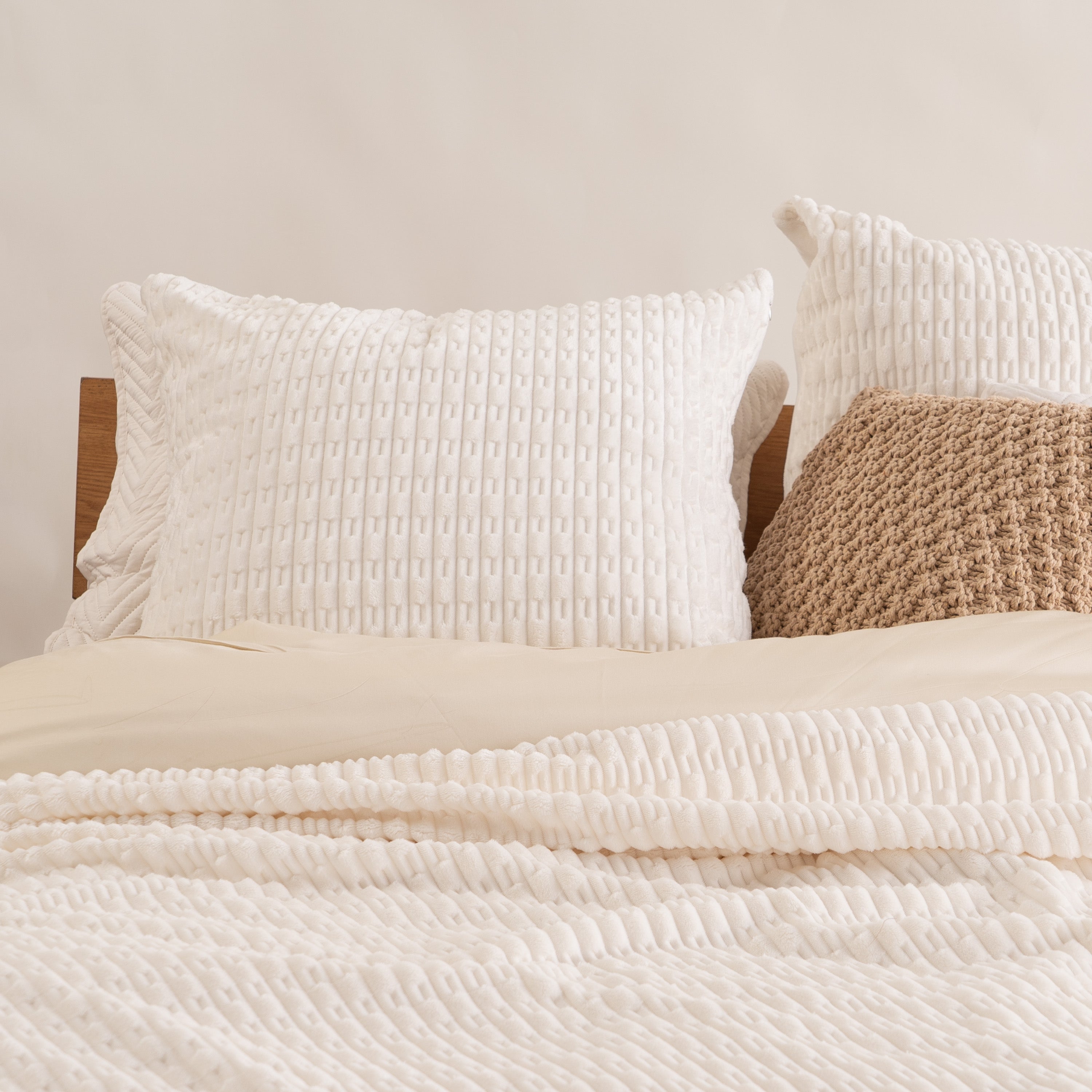 Elegant Faux Fur Pillow Covers Set with Hidden Zipper | Soft and Durable for Luxurious Home Decor 6