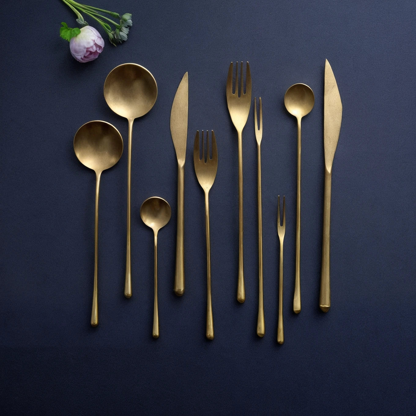 Elegant Golden Stainless Steel Cutlery Set with Minimalist Design | Perfect for Stylish Dining Experiences 7