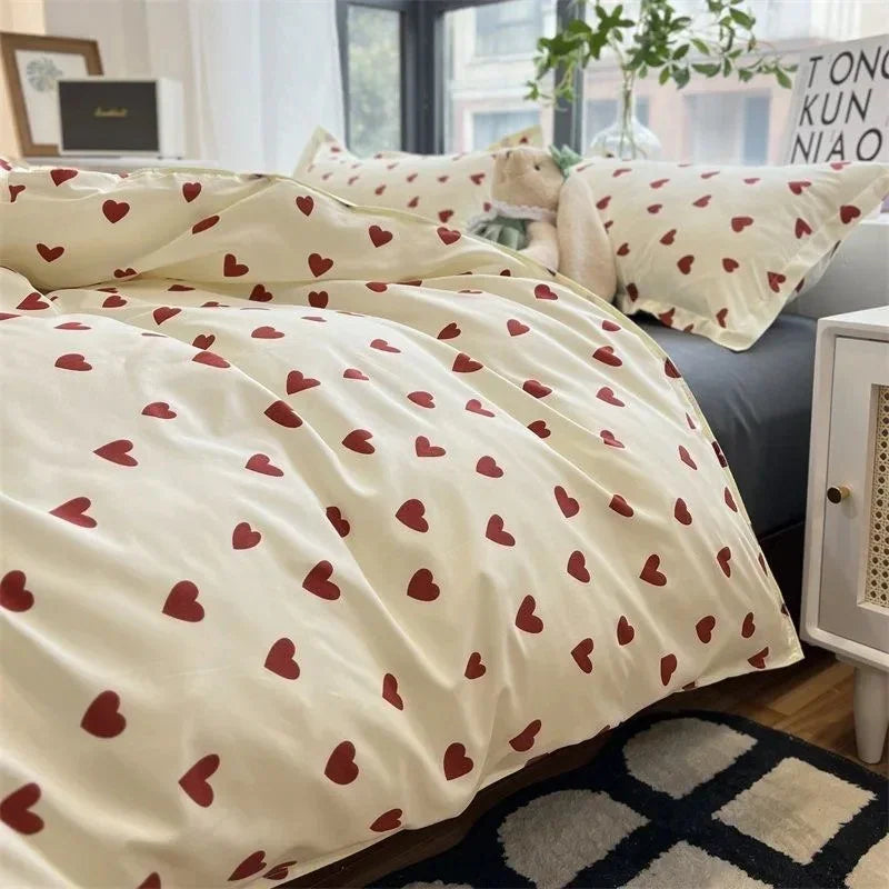 Love Heart | Elegant Bedding Set with Duvet Cover & Pillowcases | Timeless Comfort for Any Bedroom 3