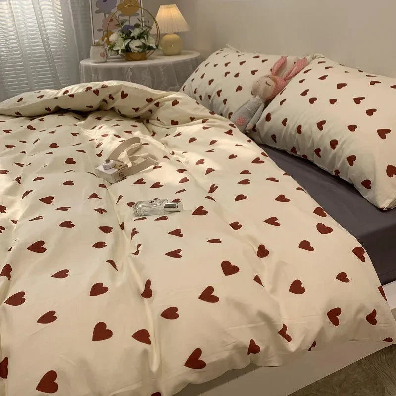 Love Heart | Elegant Bedding Set with Duvet Cover & Pillowcases | Timeless Comfort for Any Bedroom 4