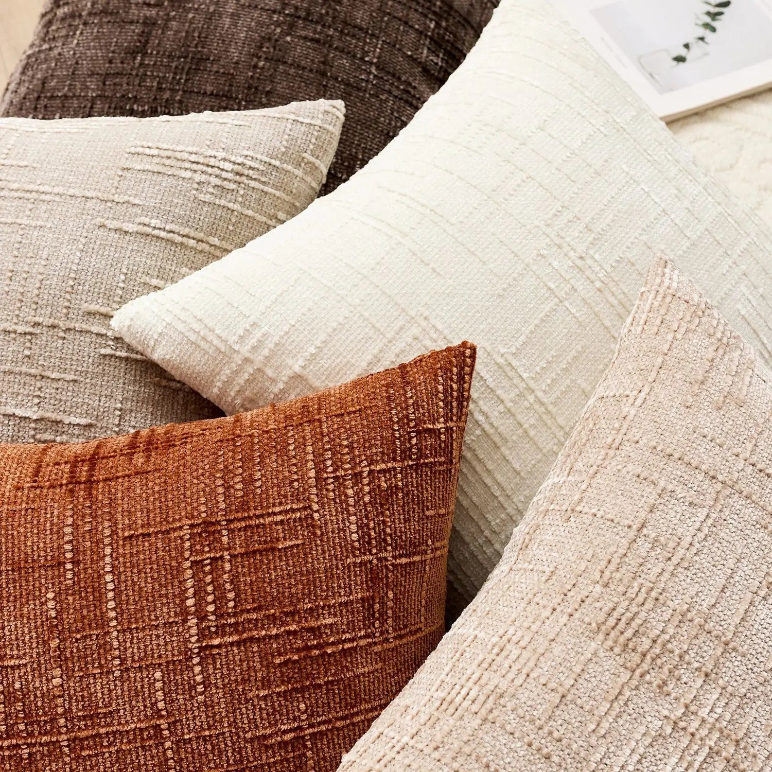 Luxina | Chenille Throw Pillow with Bamboo Structure | Cozy Decorative Accent for Modern Living Spaces 4