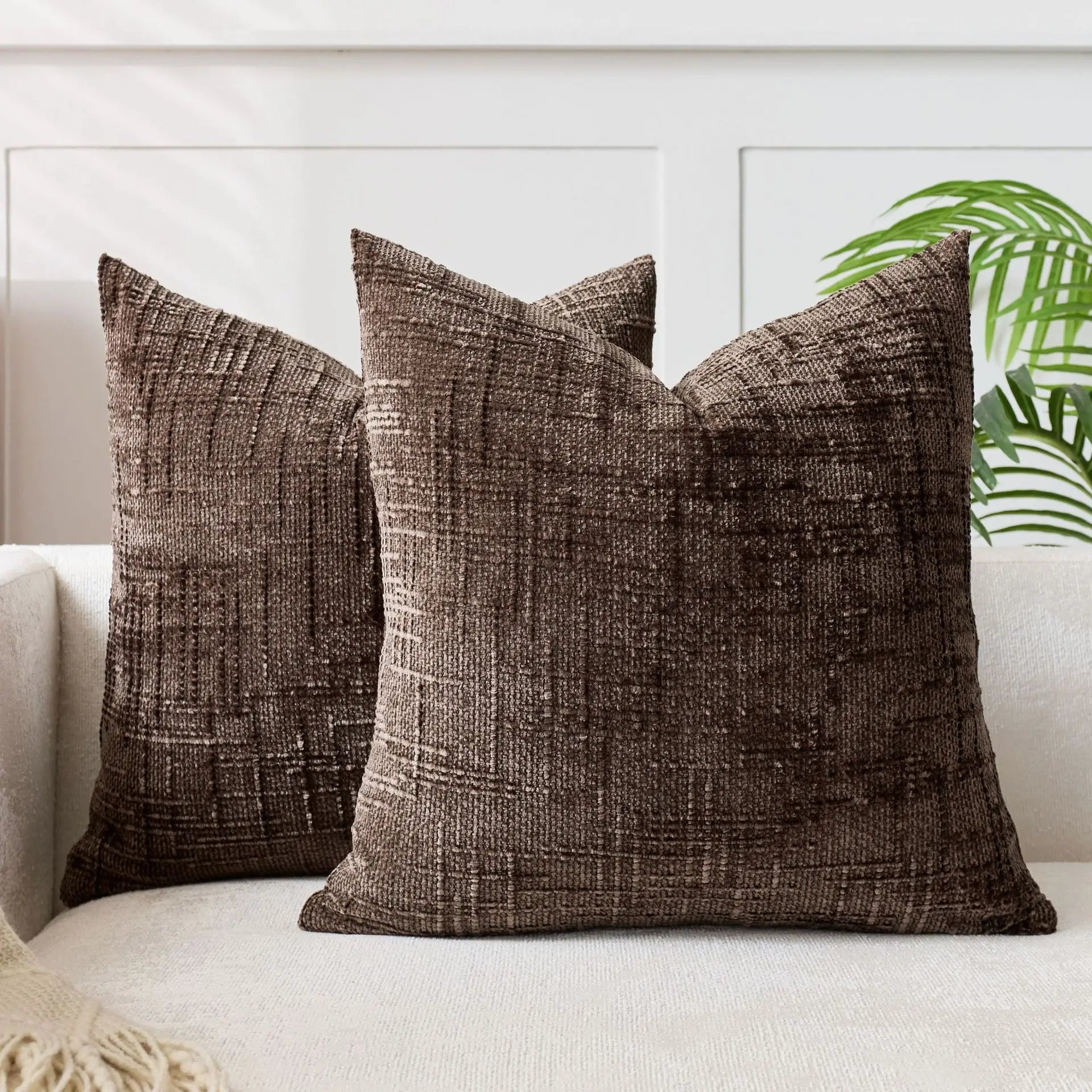 Luxina | Chenille Throw Pillow with Bamboo Structure | Cozy Decorative Accent for Modern Living Spaces 8