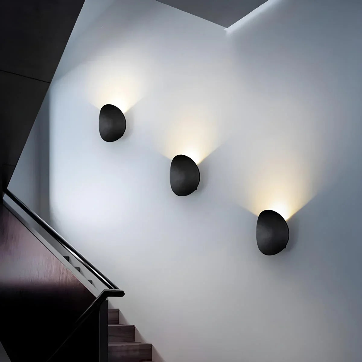 Roma | Modern Wall Lamp with Energy-Efficient LED Lighting | Sleek Design for Elegant Spaces 2