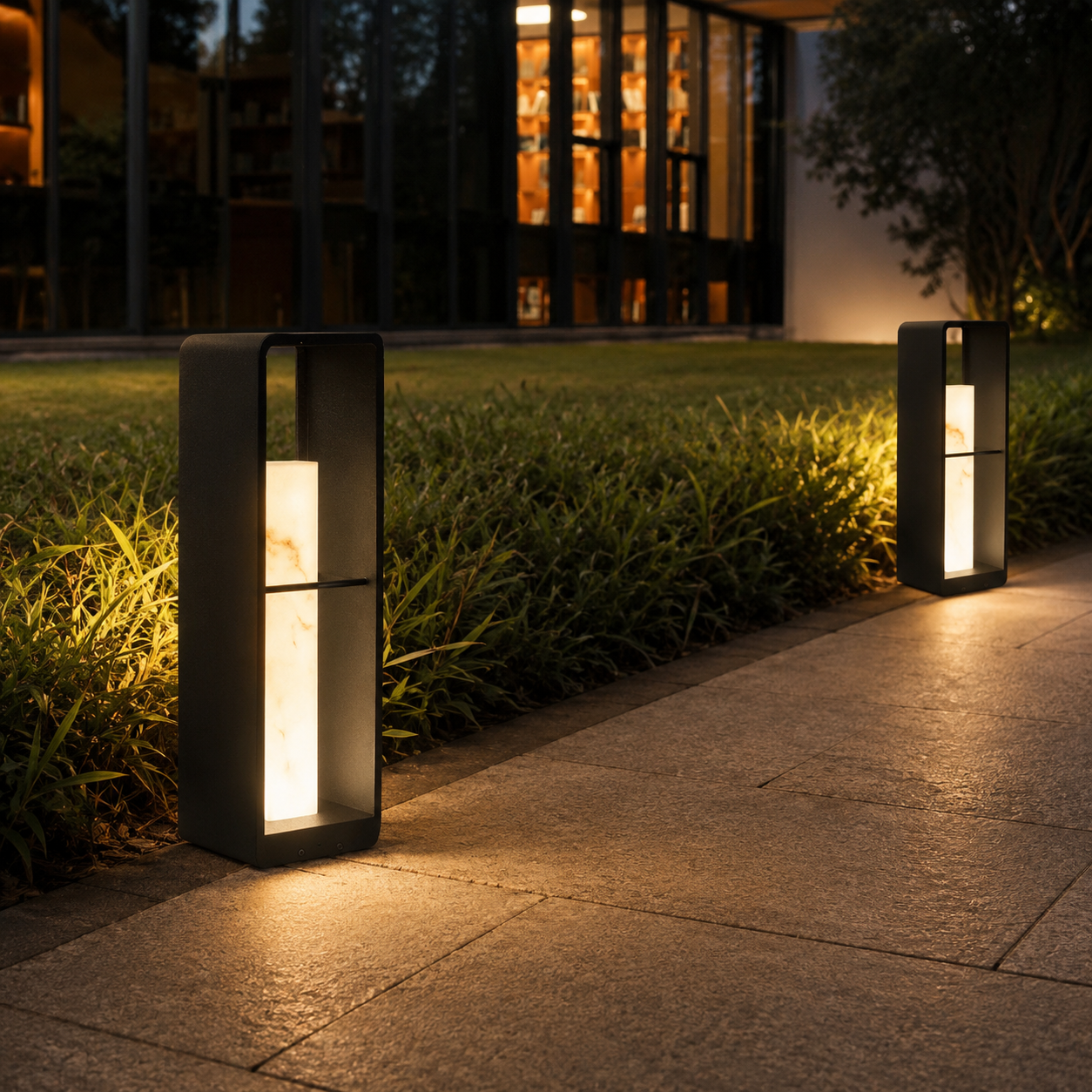 Sari Solar Garden Light