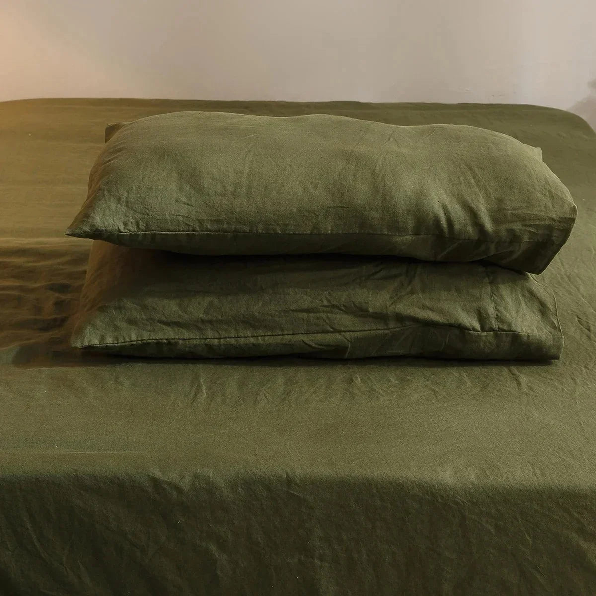 Annie Collection | Linen Bedding Set with Matching Pillowcases | Cozy and Chic Design for Modern Bedrooms 8