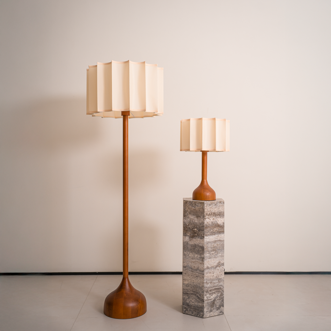 Artisan Wooden Floor Lamp with Tulip Shade for Cozy Ambiance 7