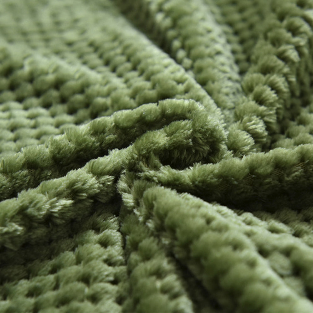 Cozy Fleece Blanket | Ultra-Soft Microfiber Throw Blanket for Comfort and Versatility 5