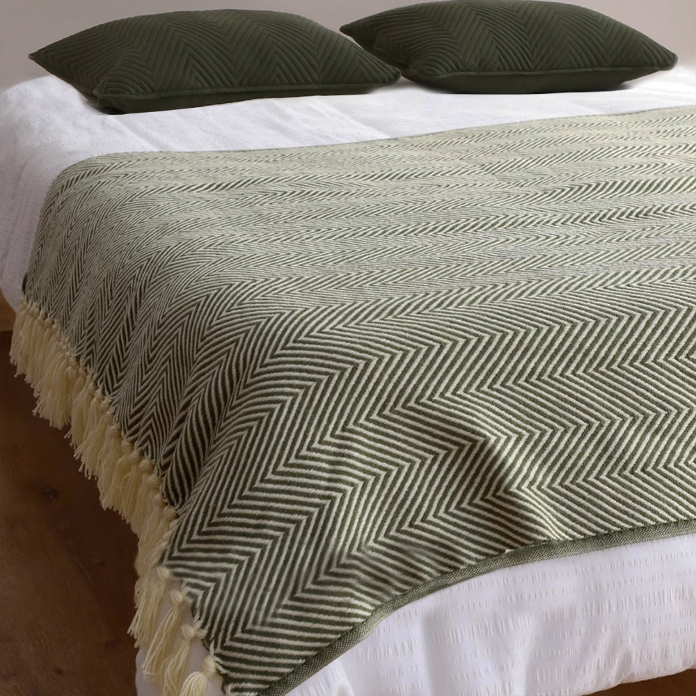 Cozy Herringbone Knit Throw Blanket for Ultimate Warmth & Style | Soft Acrylic Blend for Comfort 3