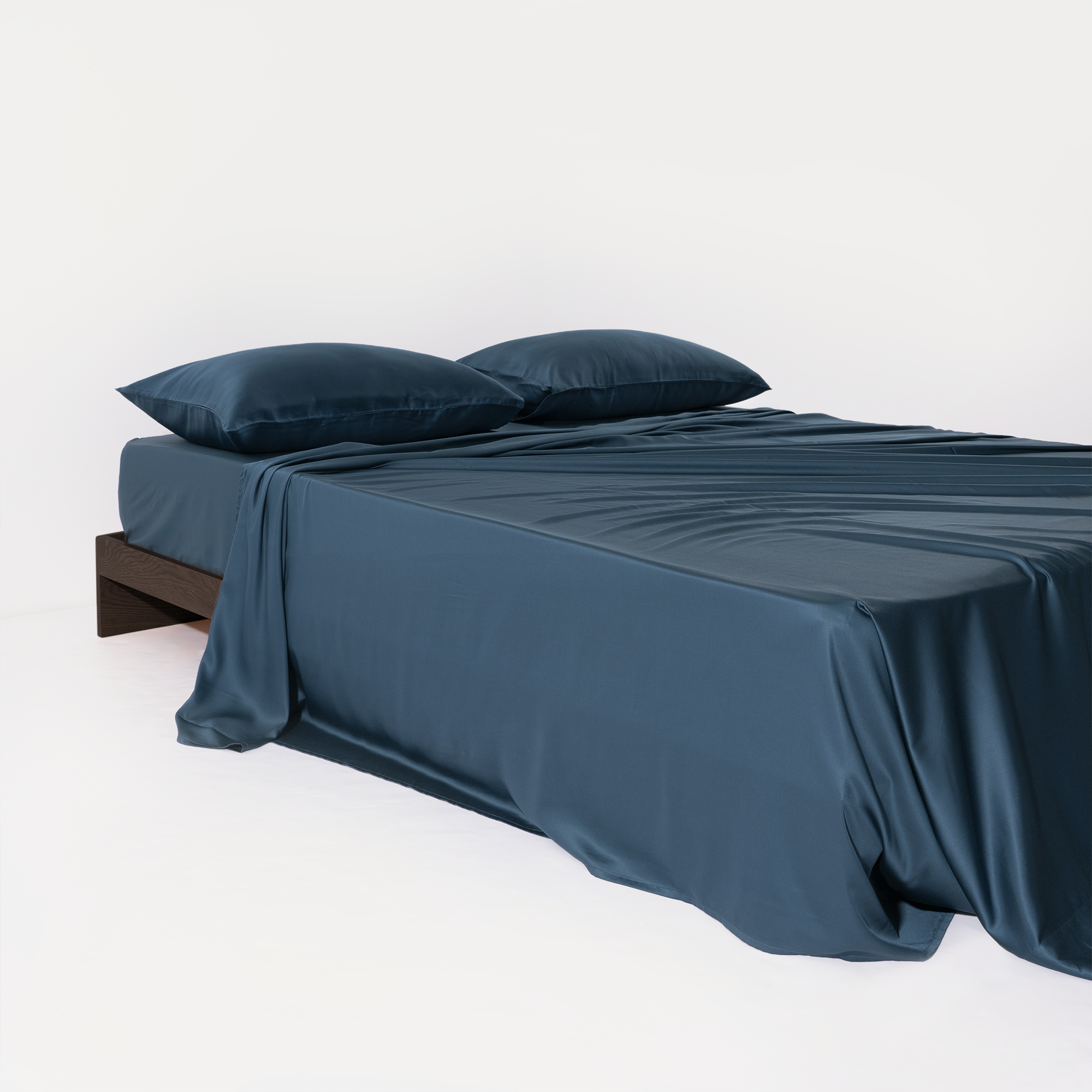 Eco Haven Bamboo Sheet Set in Gravity Grey