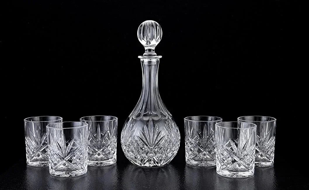 Elegant Crystal Wine Decanter Set with Matching Cups for Enhanced Flavor Experience 17