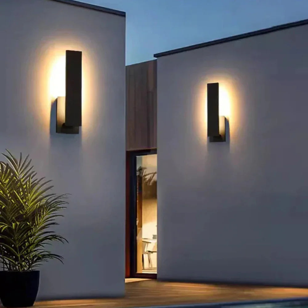 Modern Outdoor Wall Lamp | Weather-Resistant LED Design for Durable Illumination 1