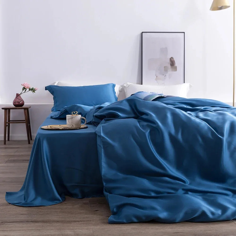Premium Silk Bedding Set | Luxurious Duvet Covers with Anti-Aging Properties | Breathable Comfort for Year-Round Use 1
