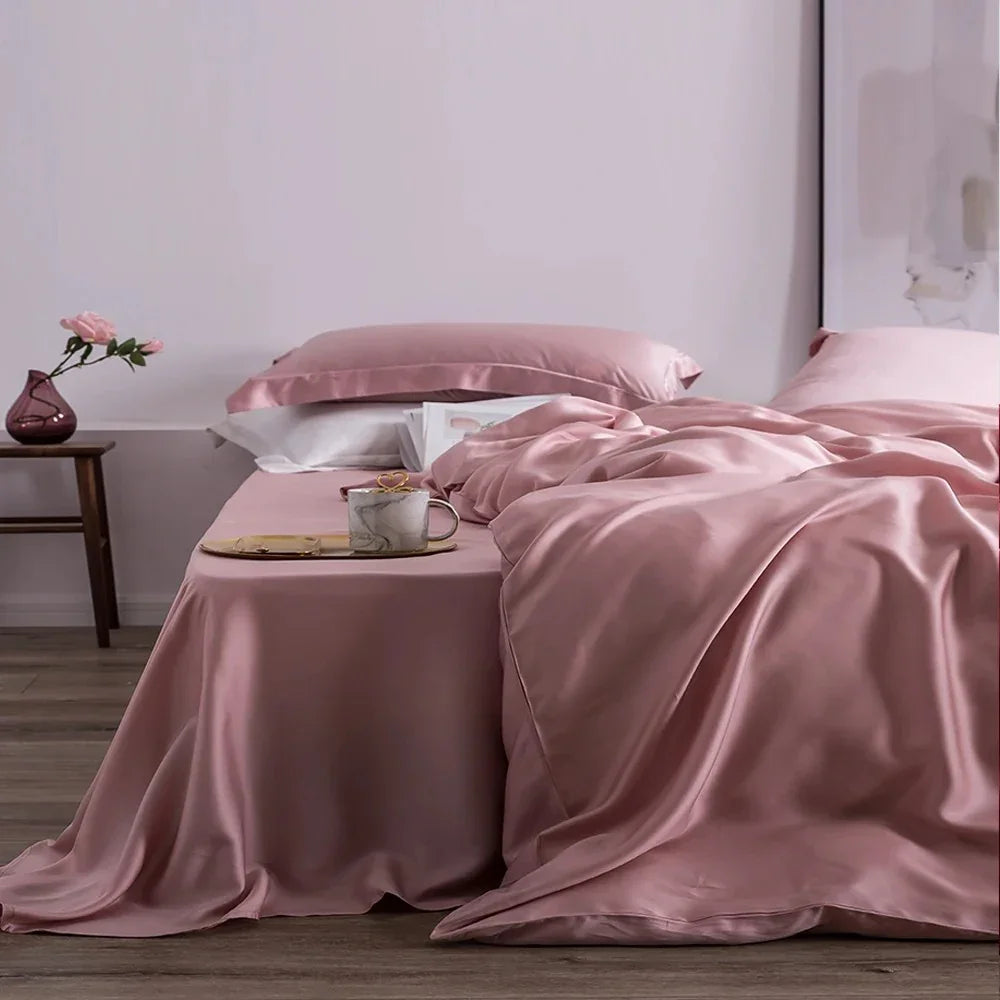 Premium Silk Bedding Set | Luxurious Duvet Covers with Anti-Aging Properties | Breathable Comfort for Year-Round Use 3