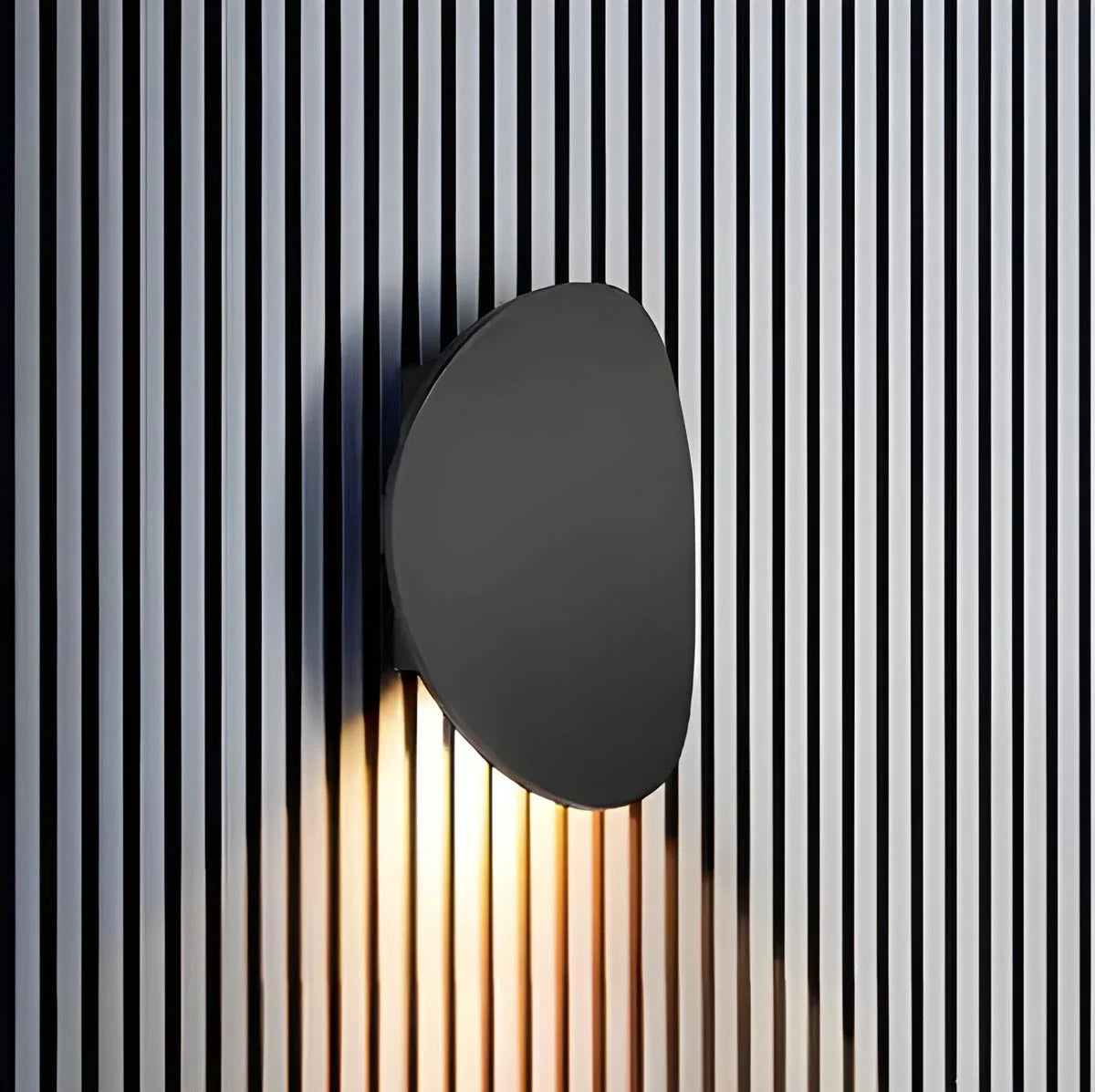 Roma | Modern Wall Lamp with Energy-Efficient LED Lighting | Sleek Design for Elegant Spaces 1