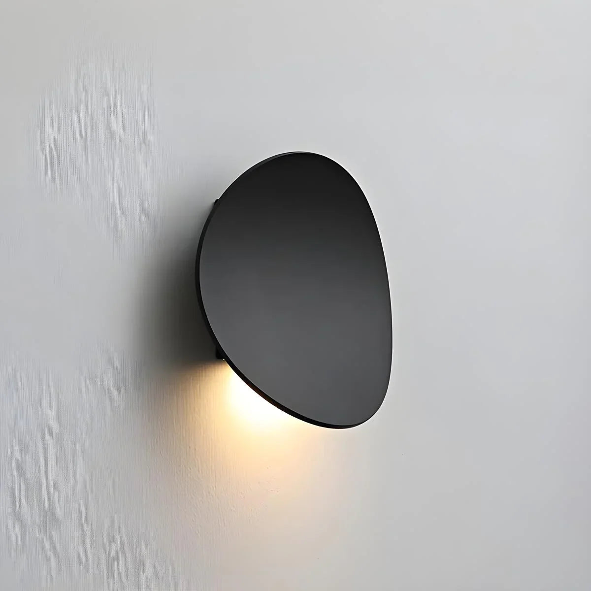 Roma | Modern Wall Lamp with Energy-Efficient LED Lighting | Sleek Design for Elegant Spaces 5
