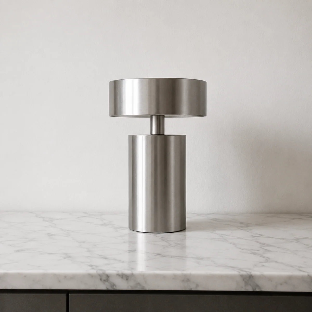 Mona portable table lamp dimensions and specifications diagram