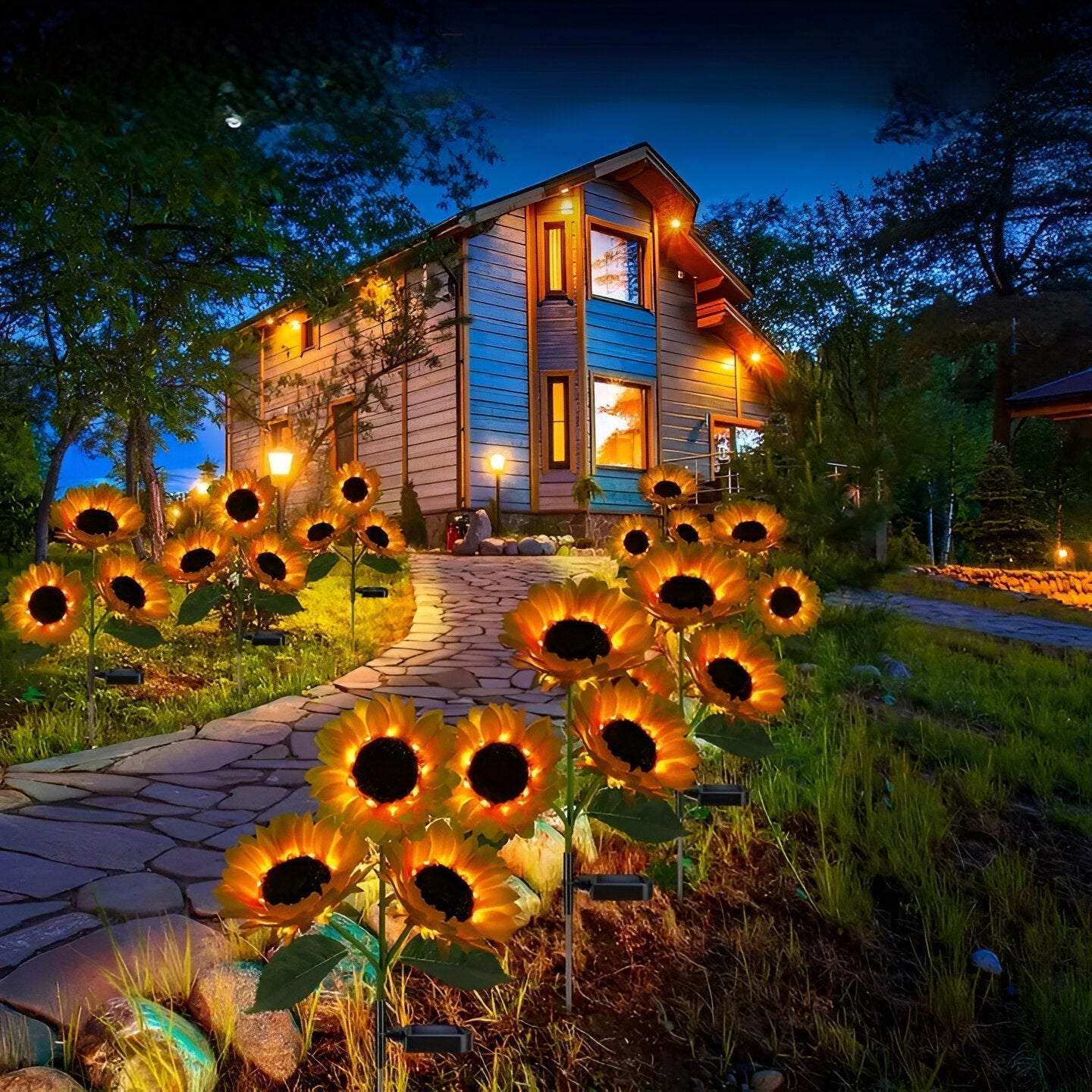 Sunflower Solar Garden Light shown in the 3 Flowers style